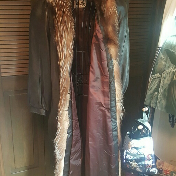 Leather jacket - Picture 3 of 4